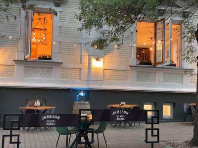 Kakapo Bistro