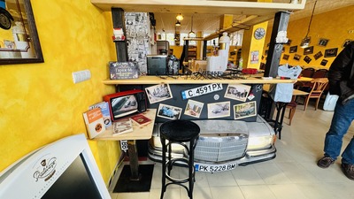 Ресторант Garage 66 image