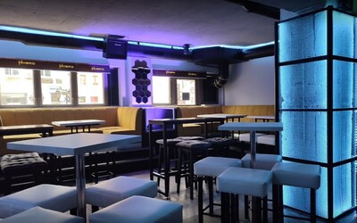 Hybrid Bar & Nightclub