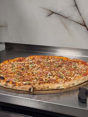 Itzoni’s Pizza image