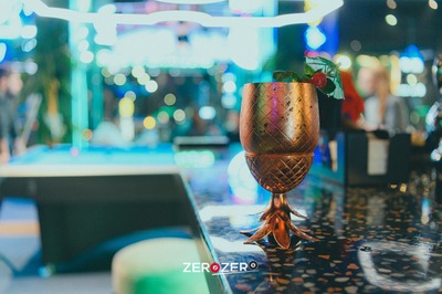 Zero Zero Mladost