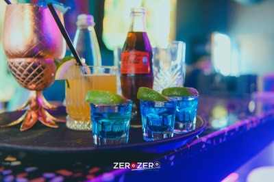 Zero Zero Mladost